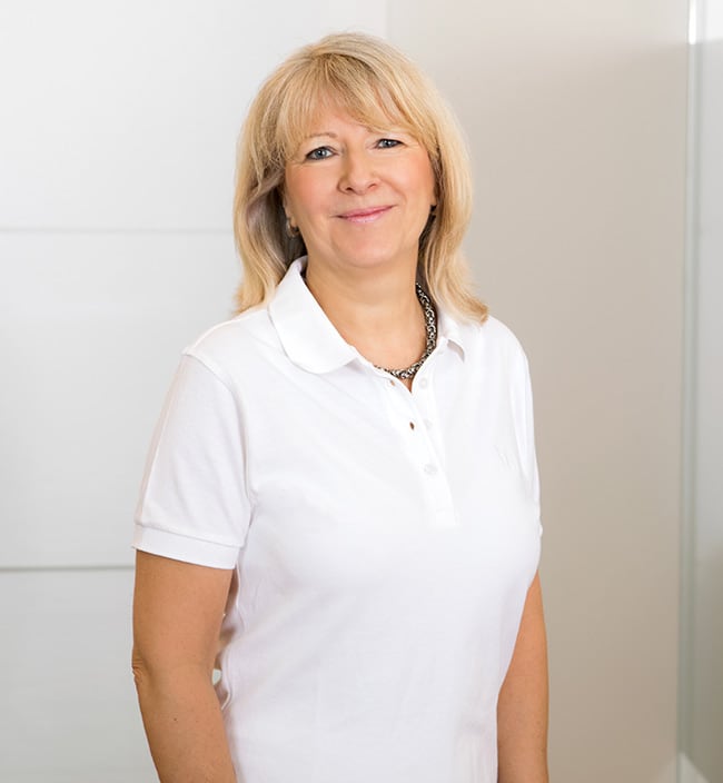 Frau Gaby Sisenis